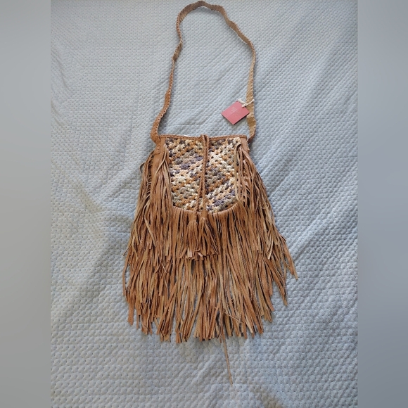 Mossimo Fringe Tan Shoulder Bag - Picture 1 of 4